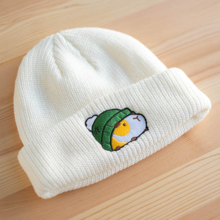 Beanie (short) - Guinea in a beanie, white