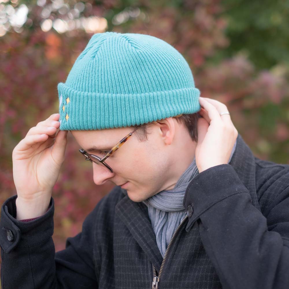 Beanie (short & small) - Luna cat, teal