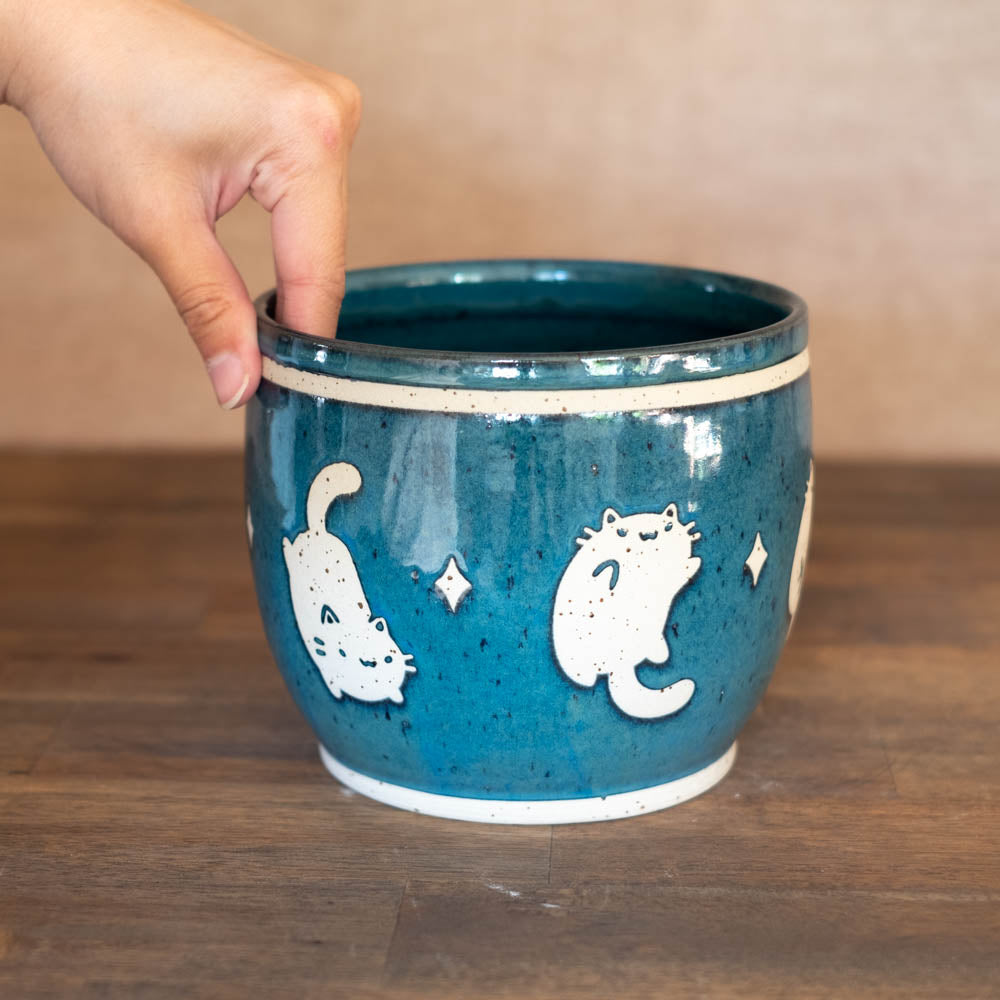 Planter pot (large) - Luna Cats, no. 10
