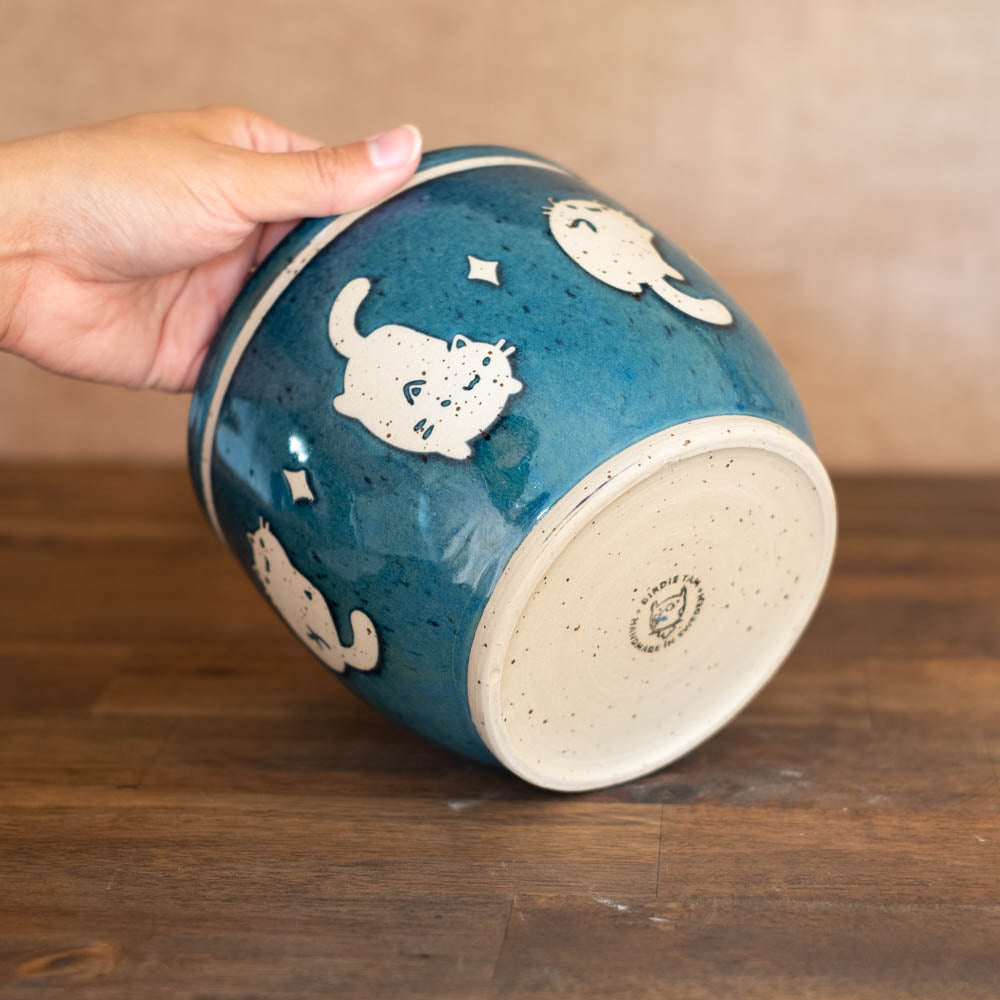 Planter pot (large) - Luna Cats, no. 10