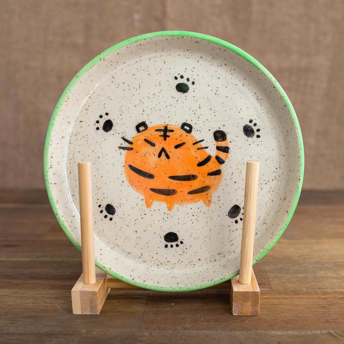 Angy tiger plate, 49