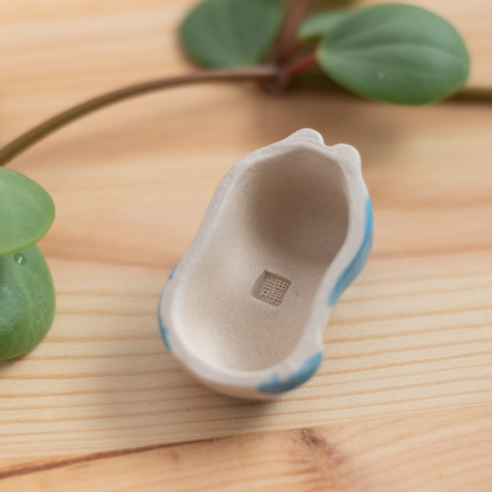 Chopstick rest - Cat, clouds