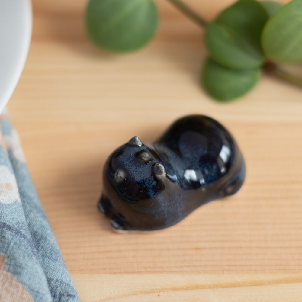 Chopstick rest - Cat, glazed galaxy black
