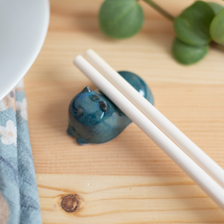 Chopstick rest - Cat, glazed seafoam blue