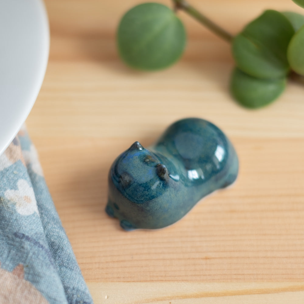 Chopstick rest - Cat, glazed seafoam blue