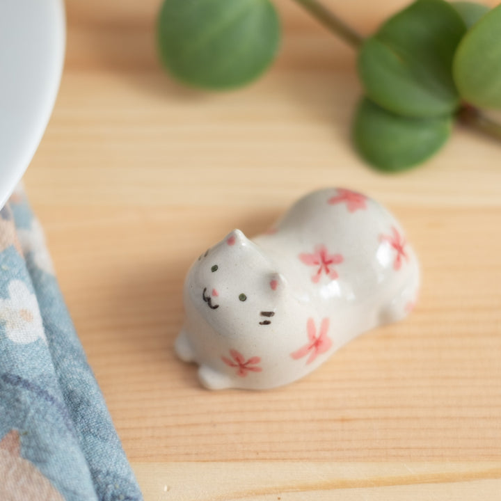 Chopstick rest - Cat, pink flowers