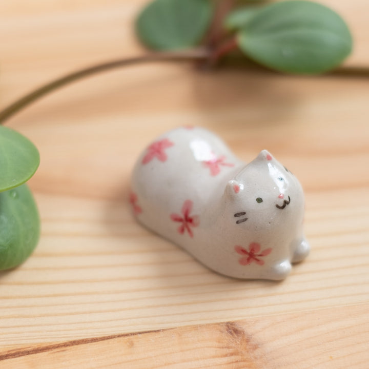 Chopstick rest - Cat, pink flowers