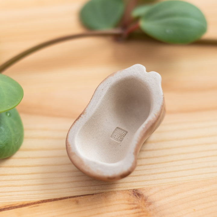 Chopstick rest - Cat, brown tabby