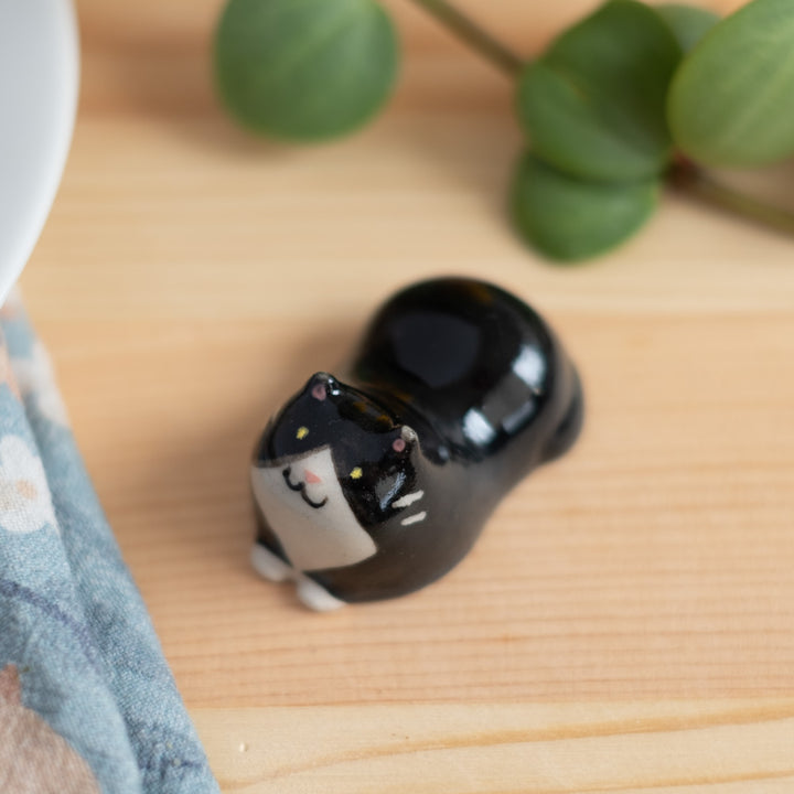 Chopstick rest - Cat, black tuxedo