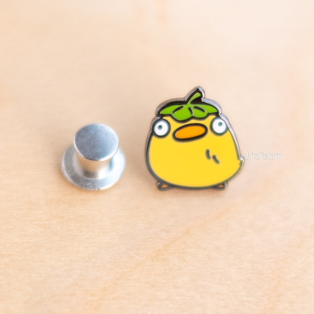 Enamel pin - Mini duck with a leaf