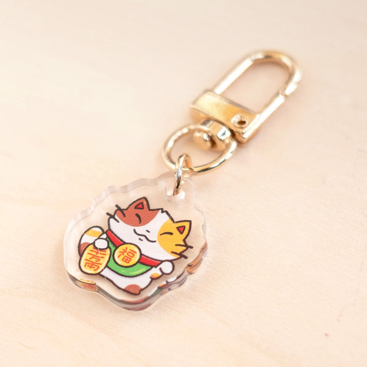 Keychain charm - Lucky cat (calico)