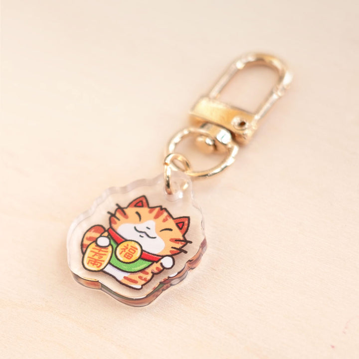Keychain charm - Lucky cat (brown tabby)