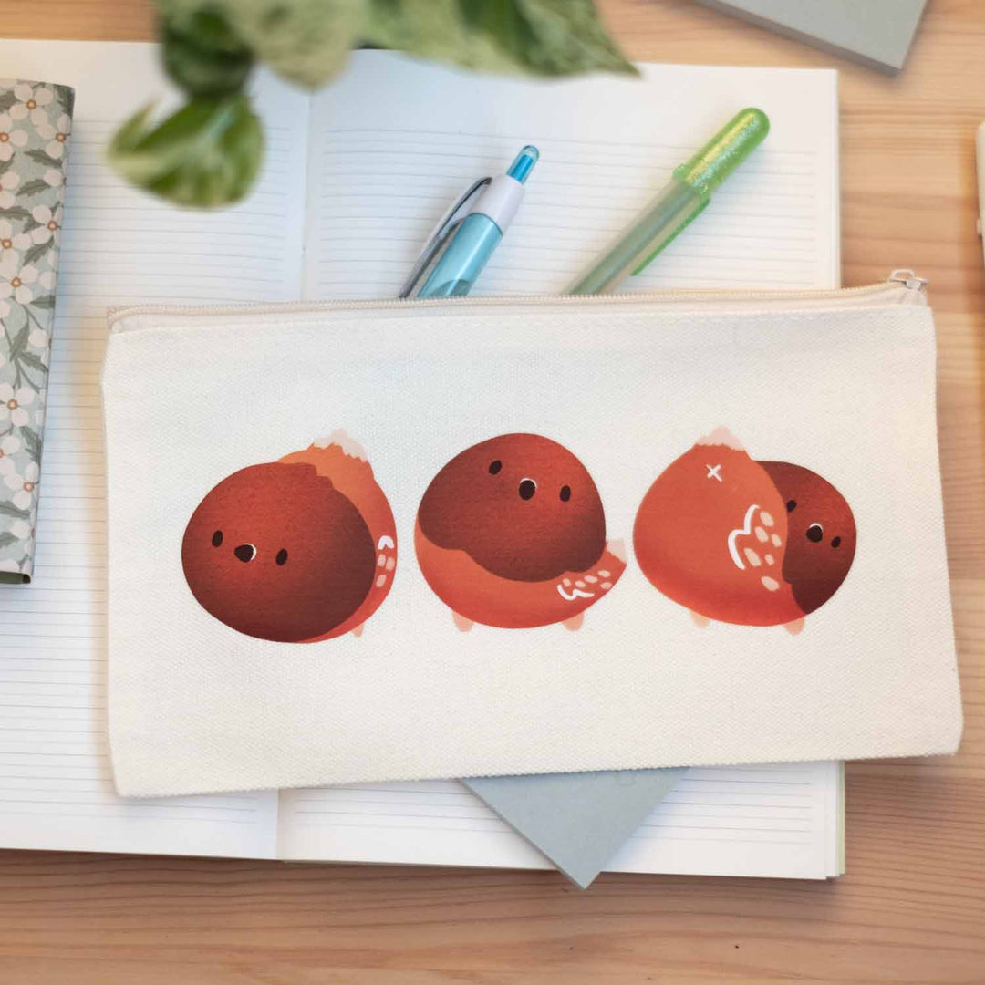 Zip pouch - Round brown pigeons