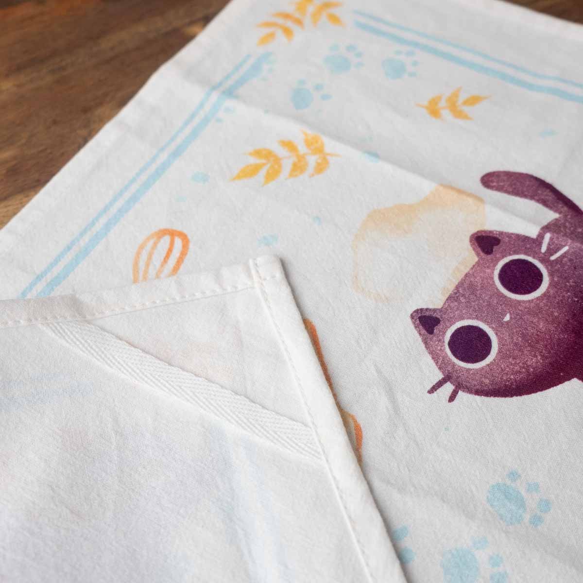 Tea towel - Little cat bakers