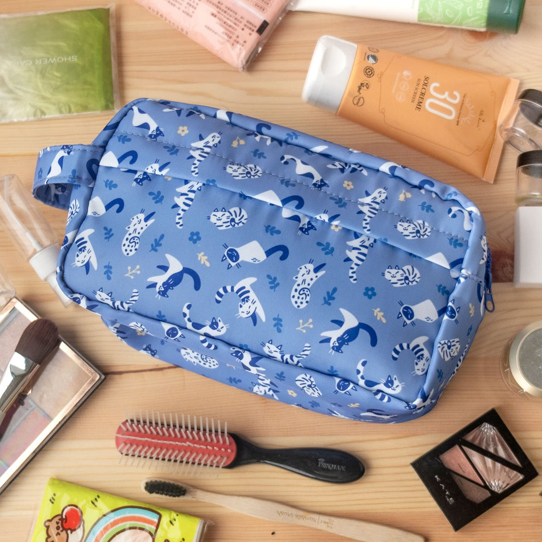 Travel toiletry bag - Floral kitties