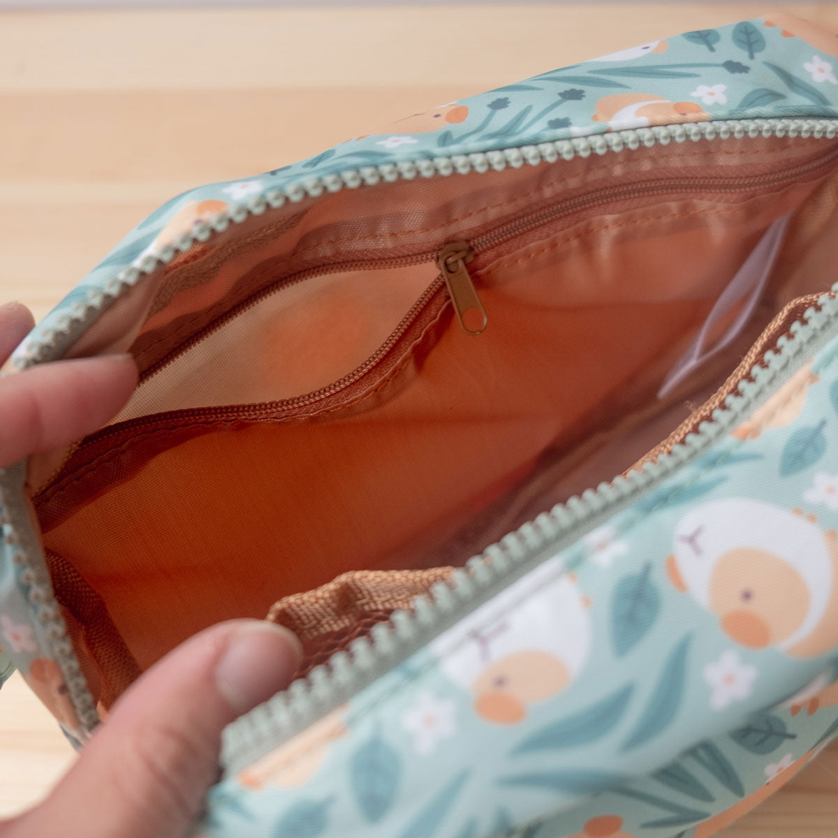 Travel toiletry bag - Guinea pig meadow