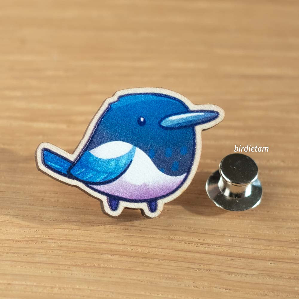 Wooden pin - Magpie