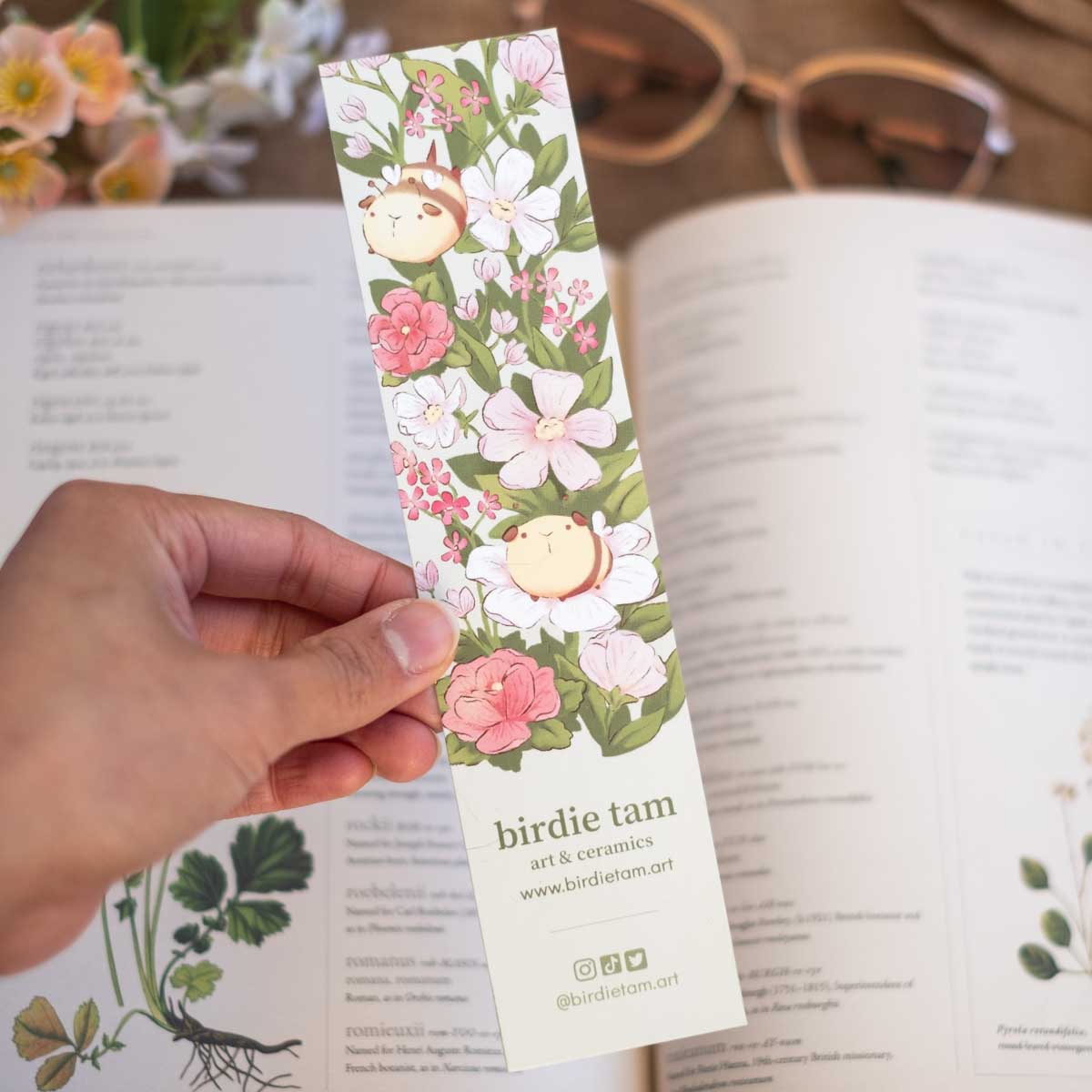 Bookmark - Guinea bees and blossoms