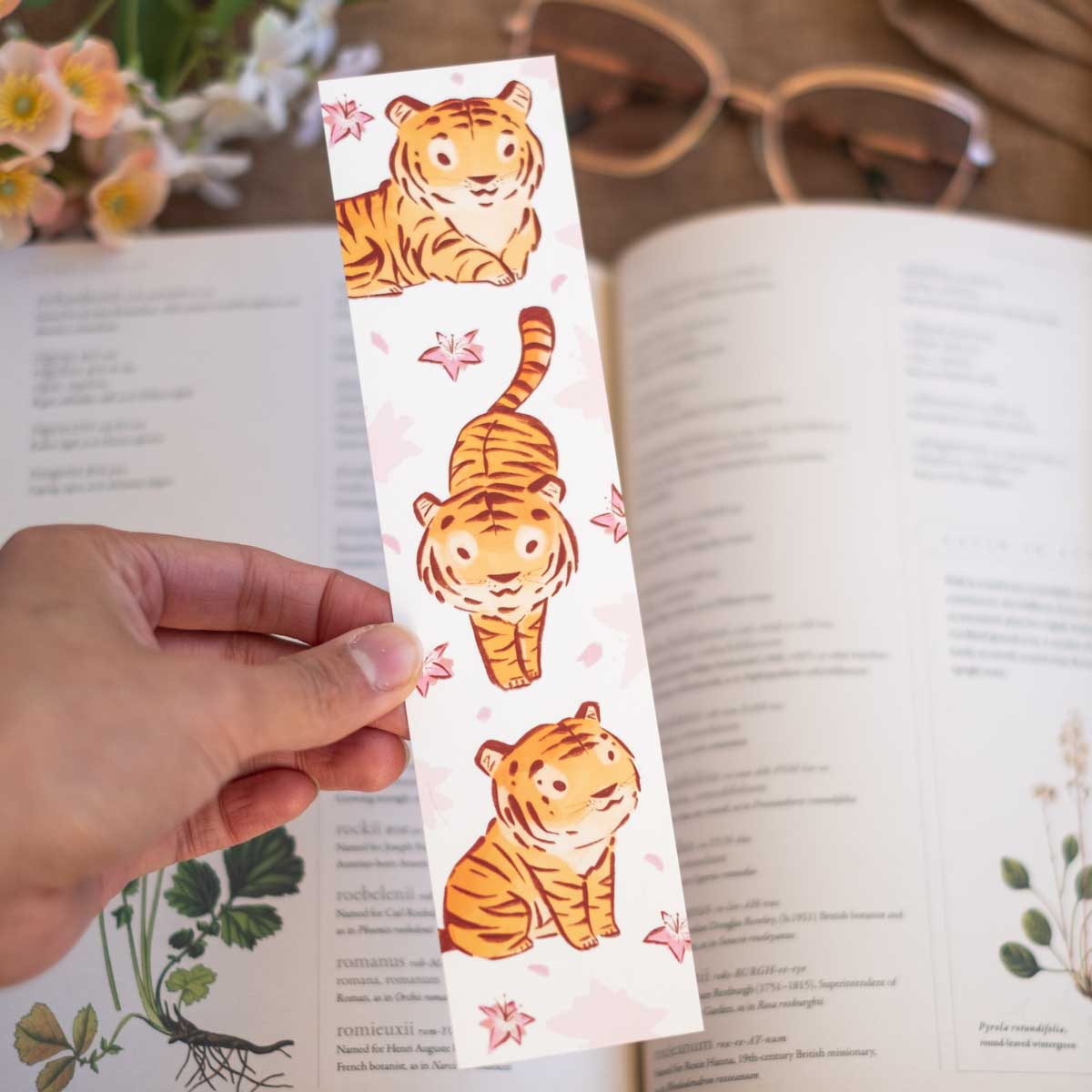 Bookmark - Tigers & blossoms