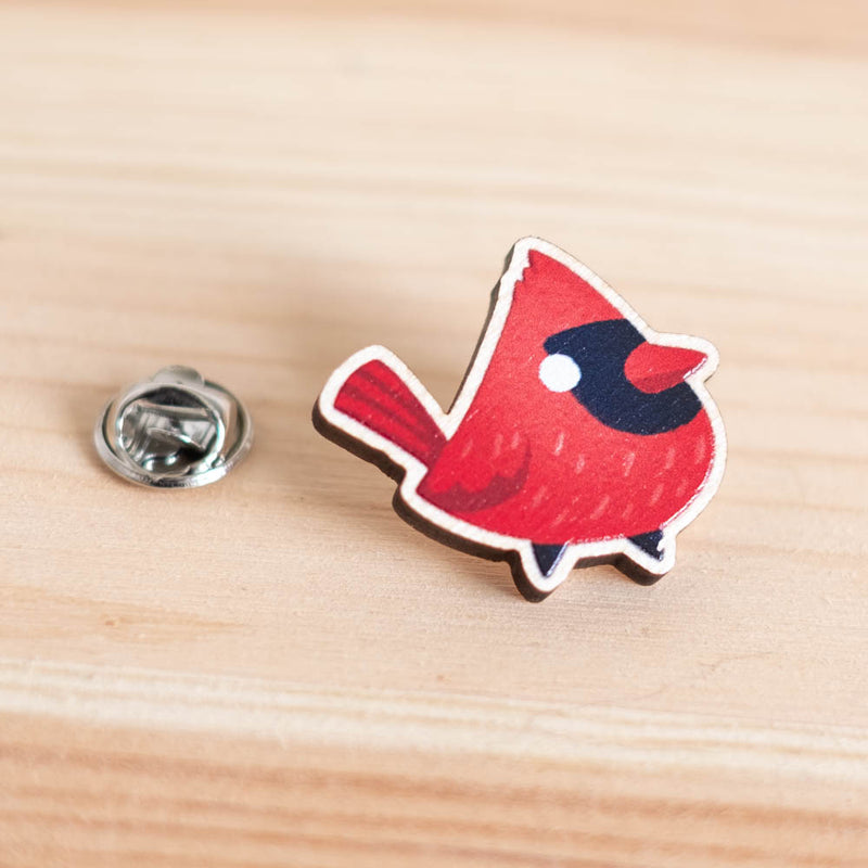 Wooden pin - Red Cardinal