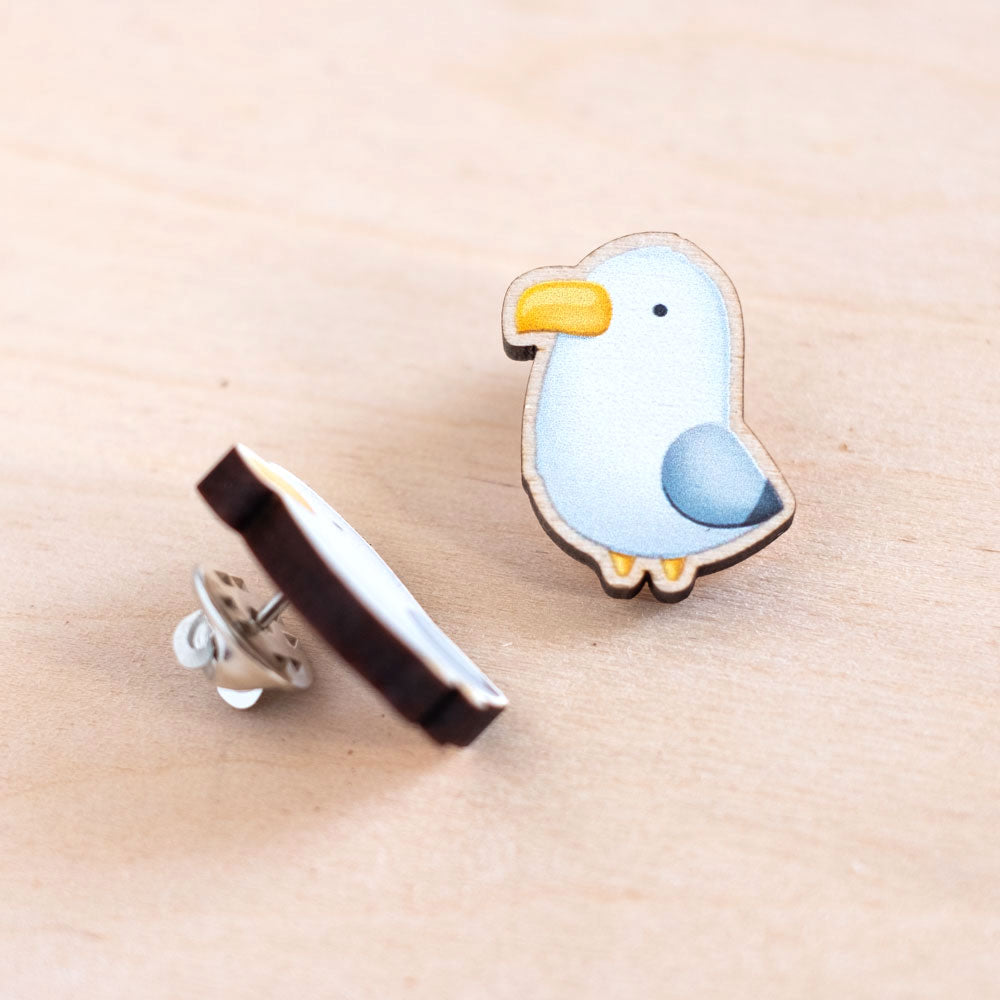 Wooden pin - Seagull